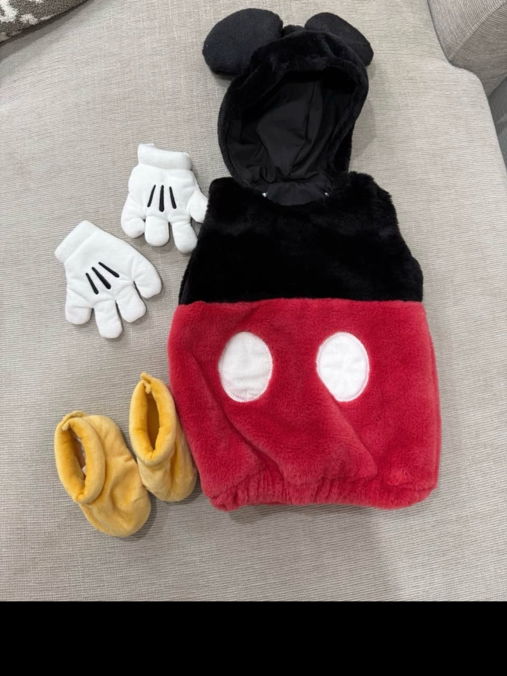 Pottery barn kids 0-6 months Mickey Mouse costume